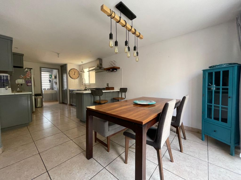 A42BBB28-48EE-4095-8339-3932D5F83D40