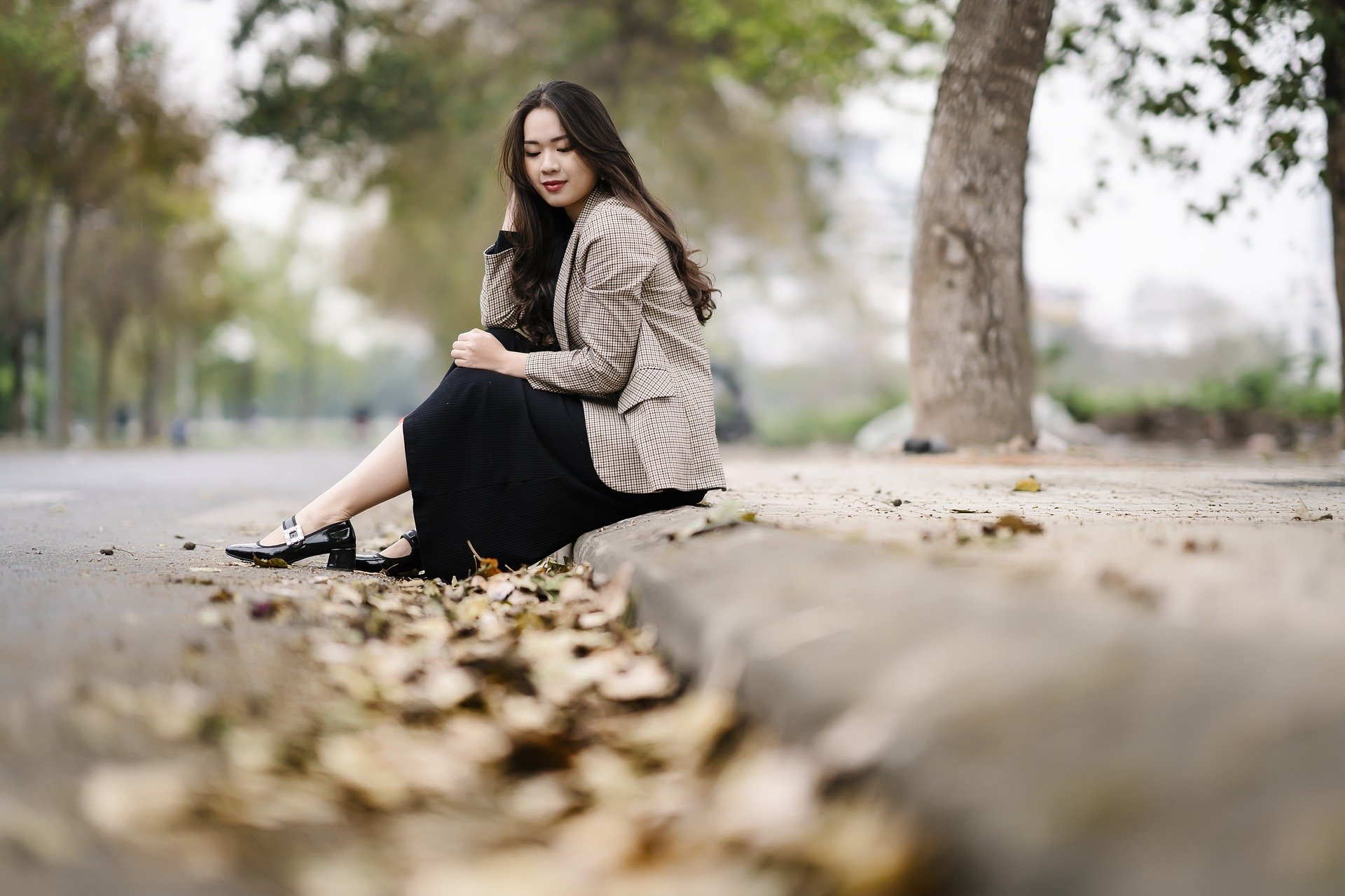 woman-g2c9ab5452_1920