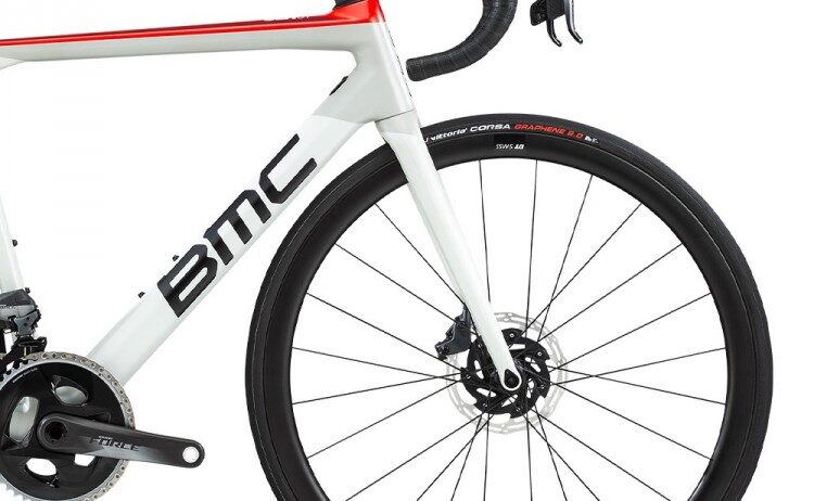 2020-BMC-Teammachine-SLR01-Three-Force-eTap-AXS-Disc-Road-Bike2