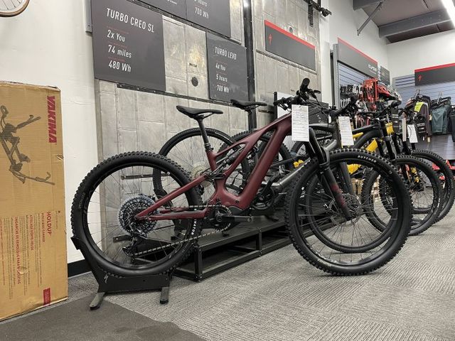 2022-Specialized-Turbo-Levo-SL-Comp-Carbon-5500