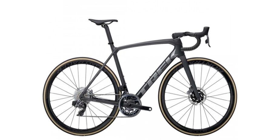 2022-TREK-EMONDA-SLR-9-ETAP-ROAD-BIKE-02