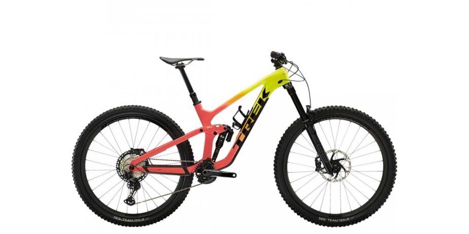 2022-TREK-SLASH-9.8-XT-MOUNTAIN-BIKE-01