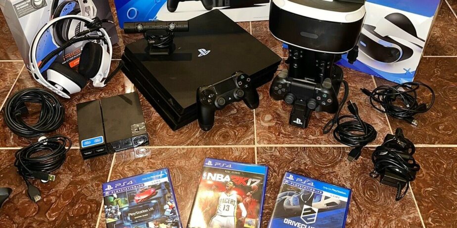 PS4-VR-Bundle-Complete-Set-with-2-Controllers-5-Games-Headsetttttt