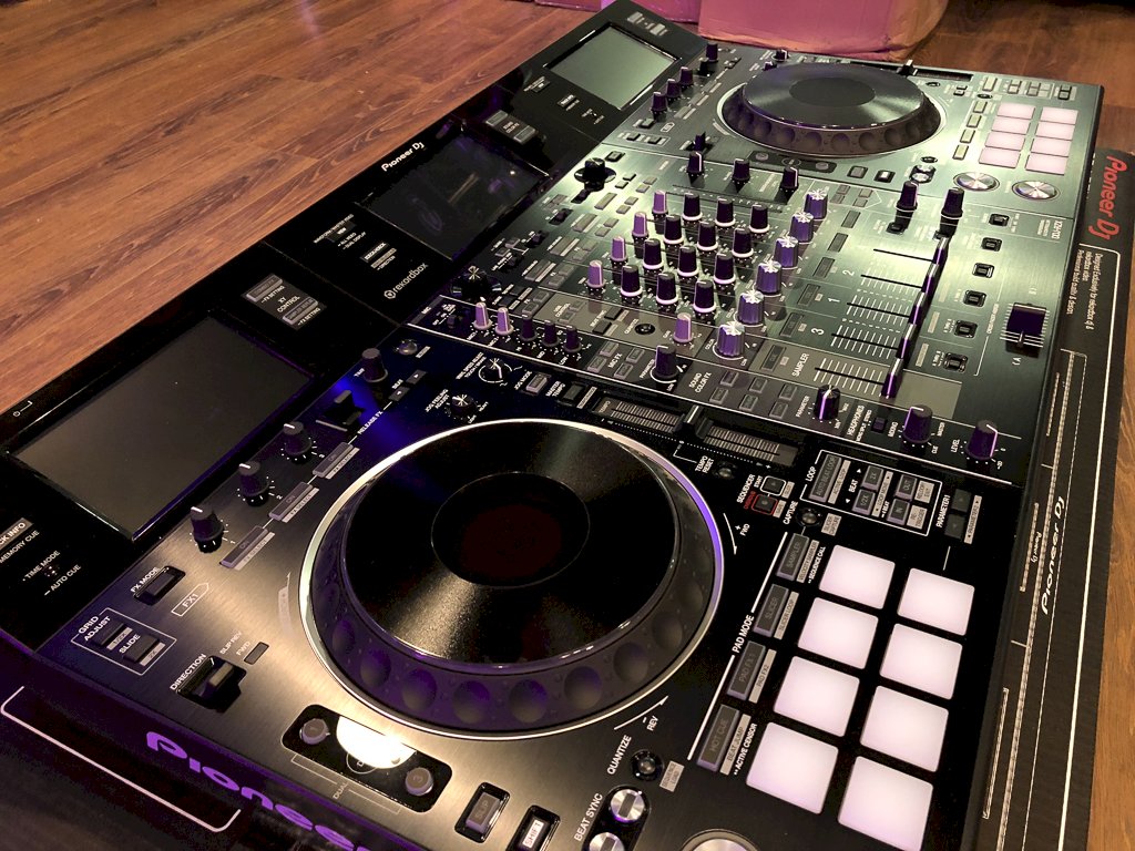 Pioneer-DDJ-RZX-Pioneer-XDJ-Rx2-Pioneer-CDJ-2000-NXS22