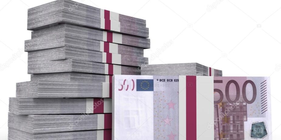 depositphotos_68076963-stock-photo-stacks-of-money-five-hundred