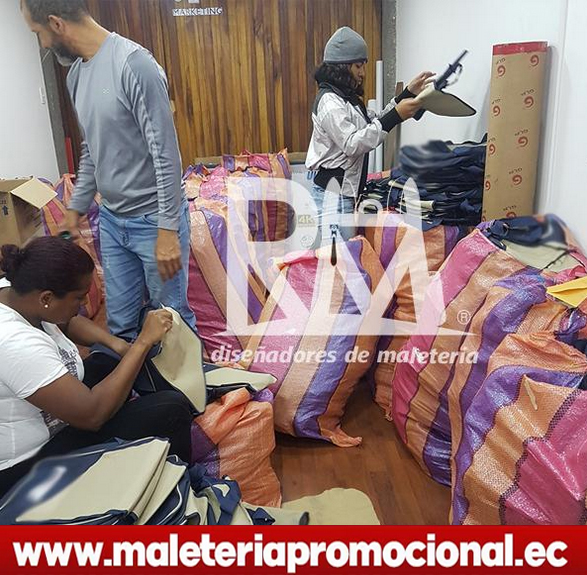 PROVEEDORES-DE-MOCHILAS-EN-ECUADOR-2022