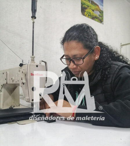 fabrica-de-mochilas-en-Quito