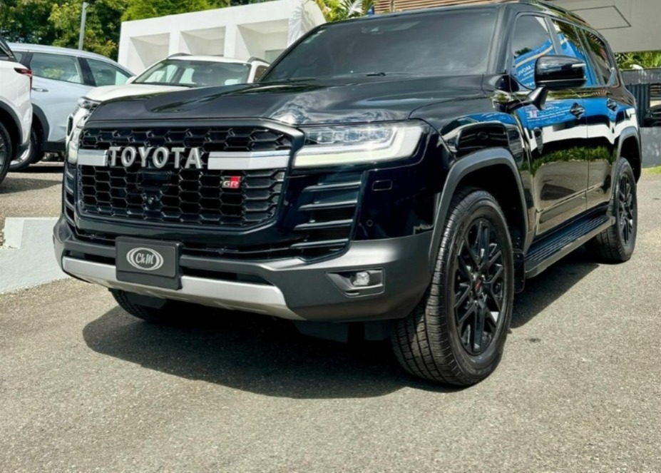 carros.charlies.dealer.toyota.landcruiser.grsport.2025.us169.900.2