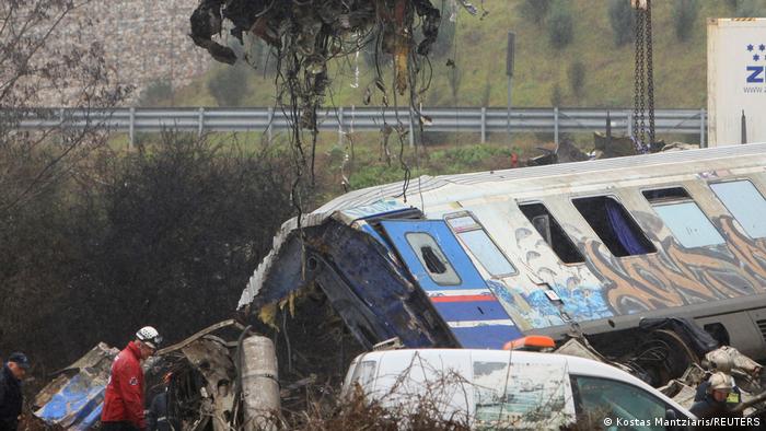 Imputan Al Jefe De Estación De Larisa Por Accidente De Trenes Veneportal Noticias En Español 7656